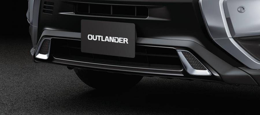 Детали экстерьера Mitsubishi Outlander Black Edition 2018 года  (JP) (фото 8 из 18)